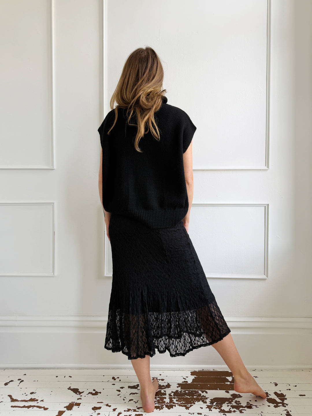 Sleeveless Turtleneck Boxy Sweater