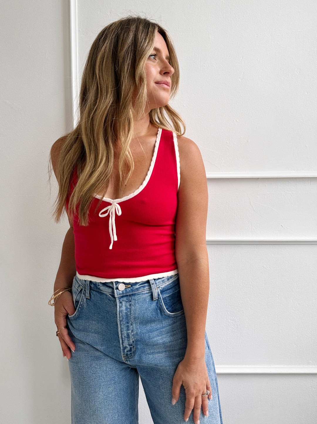Sleeveless Sweater w/ Contrast Trim