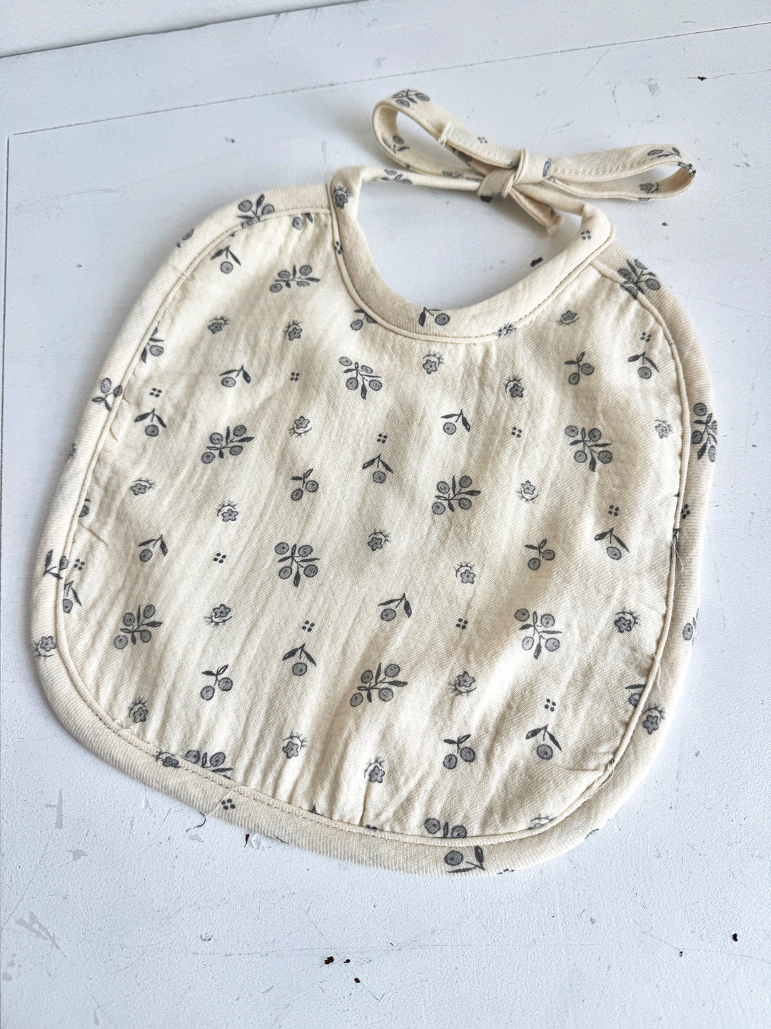 Woven Tie Bib