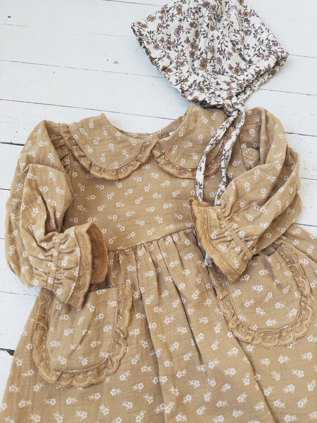 Woven Ruffle Bonnet