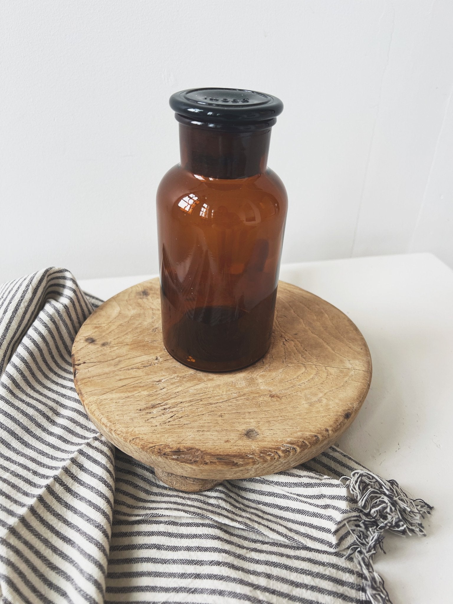 Amber Glass Bottle w/ Stopper - Spring Sweet