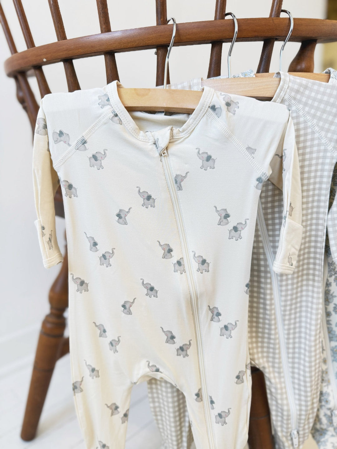 Bamboo Zip Footie - Spring Sweet