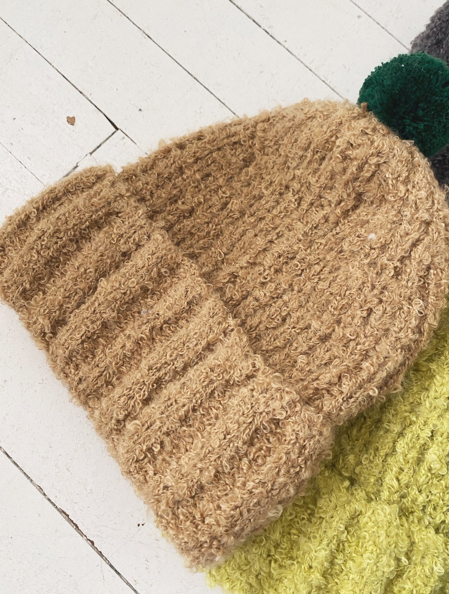 Beanie w/ Pom - Spring Sweet