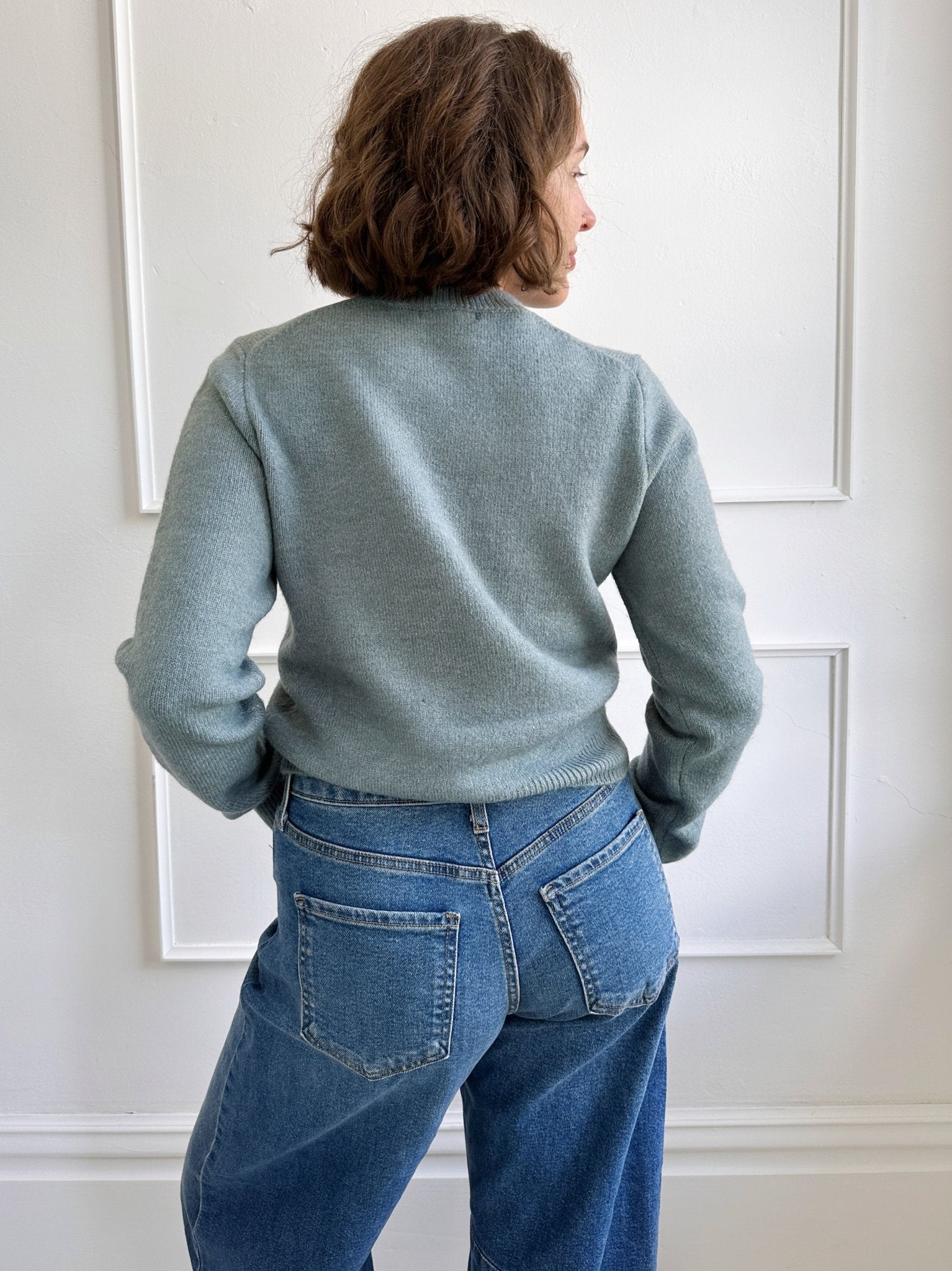 Classic Cropped Crewneck Sweater - Spring Sweet