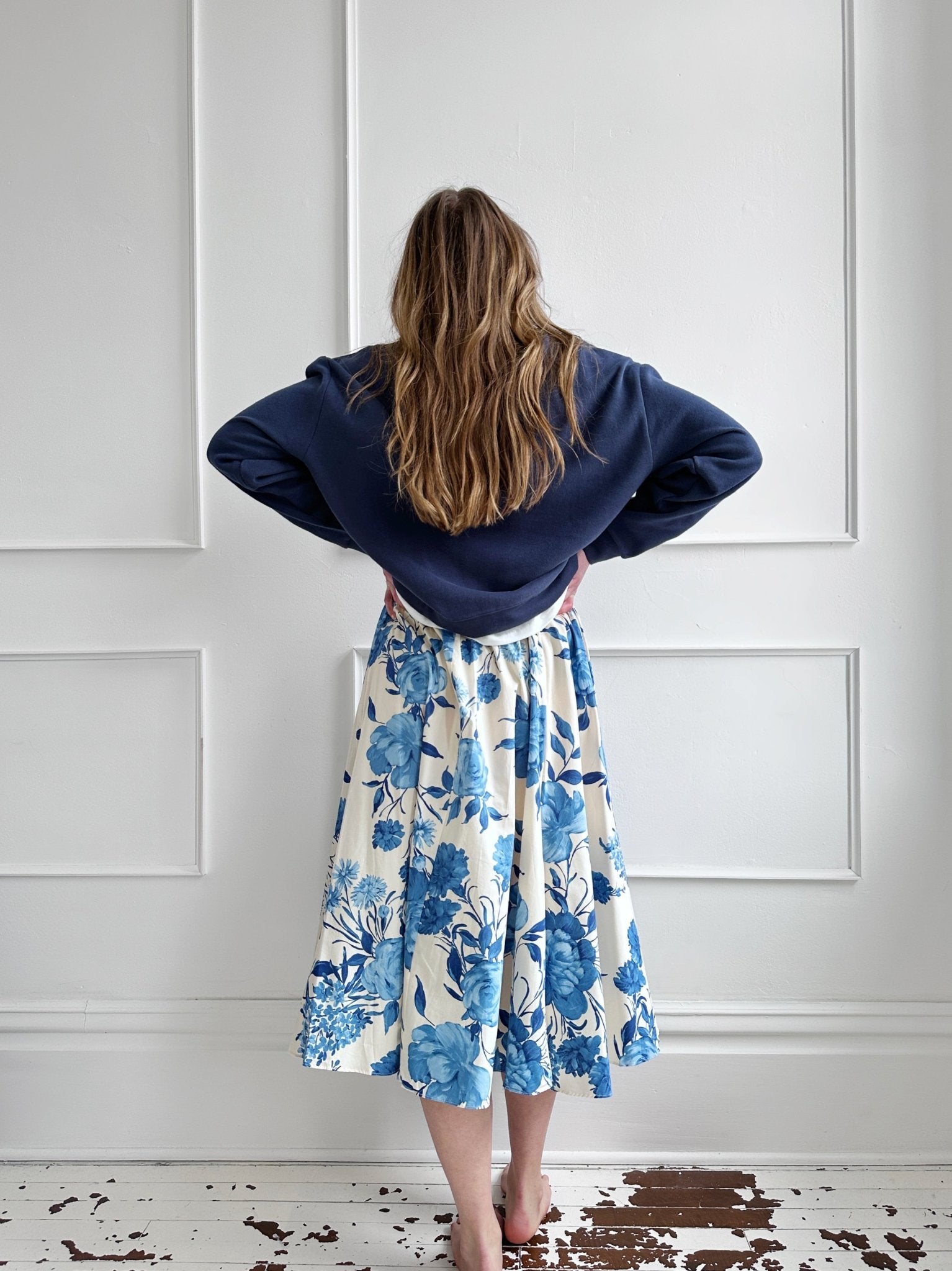 Crewneck Pullover w/ White Tee - Spring Sweet