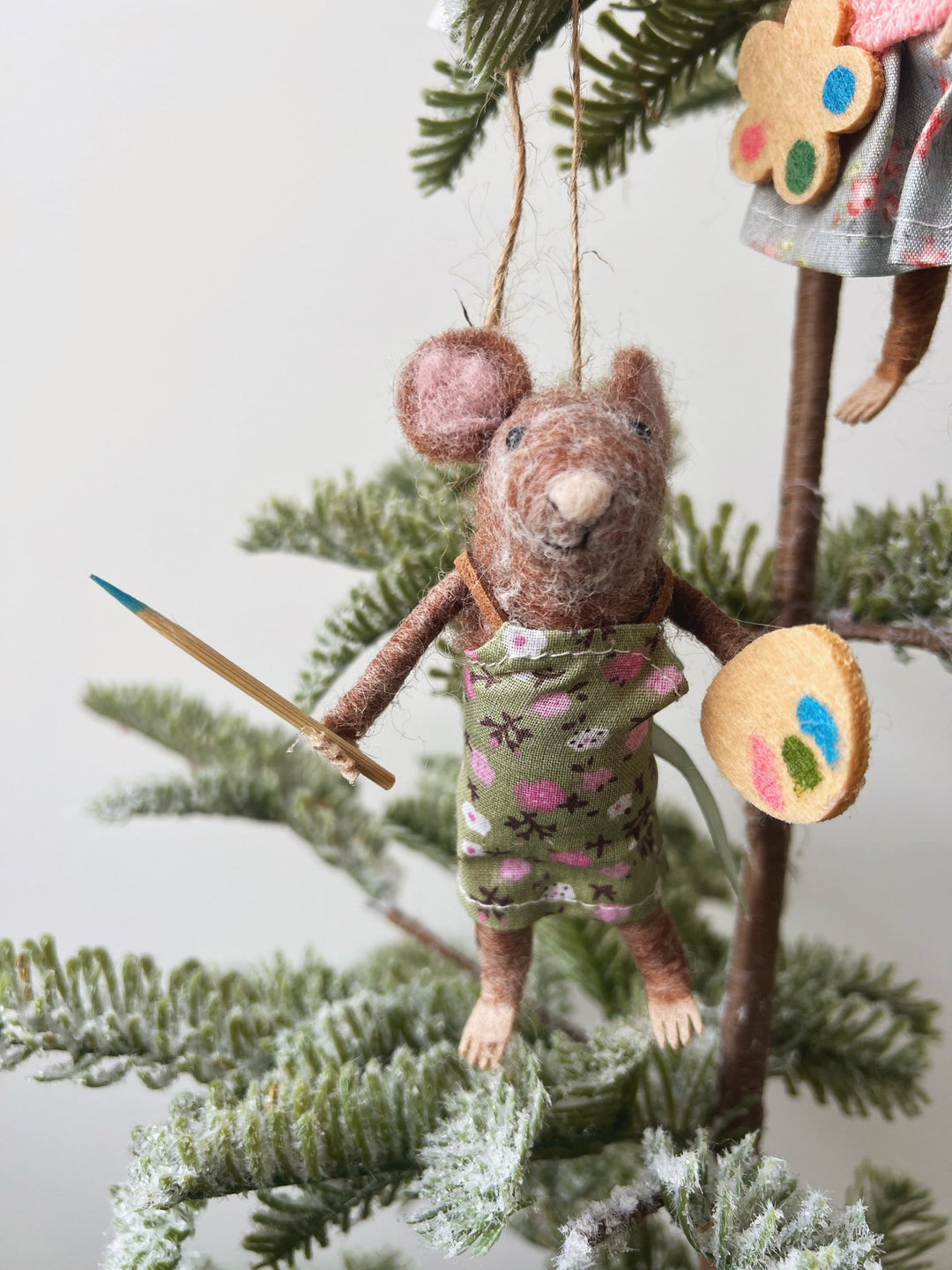 Felt Mouse Painter Ornament - Spring Sweet