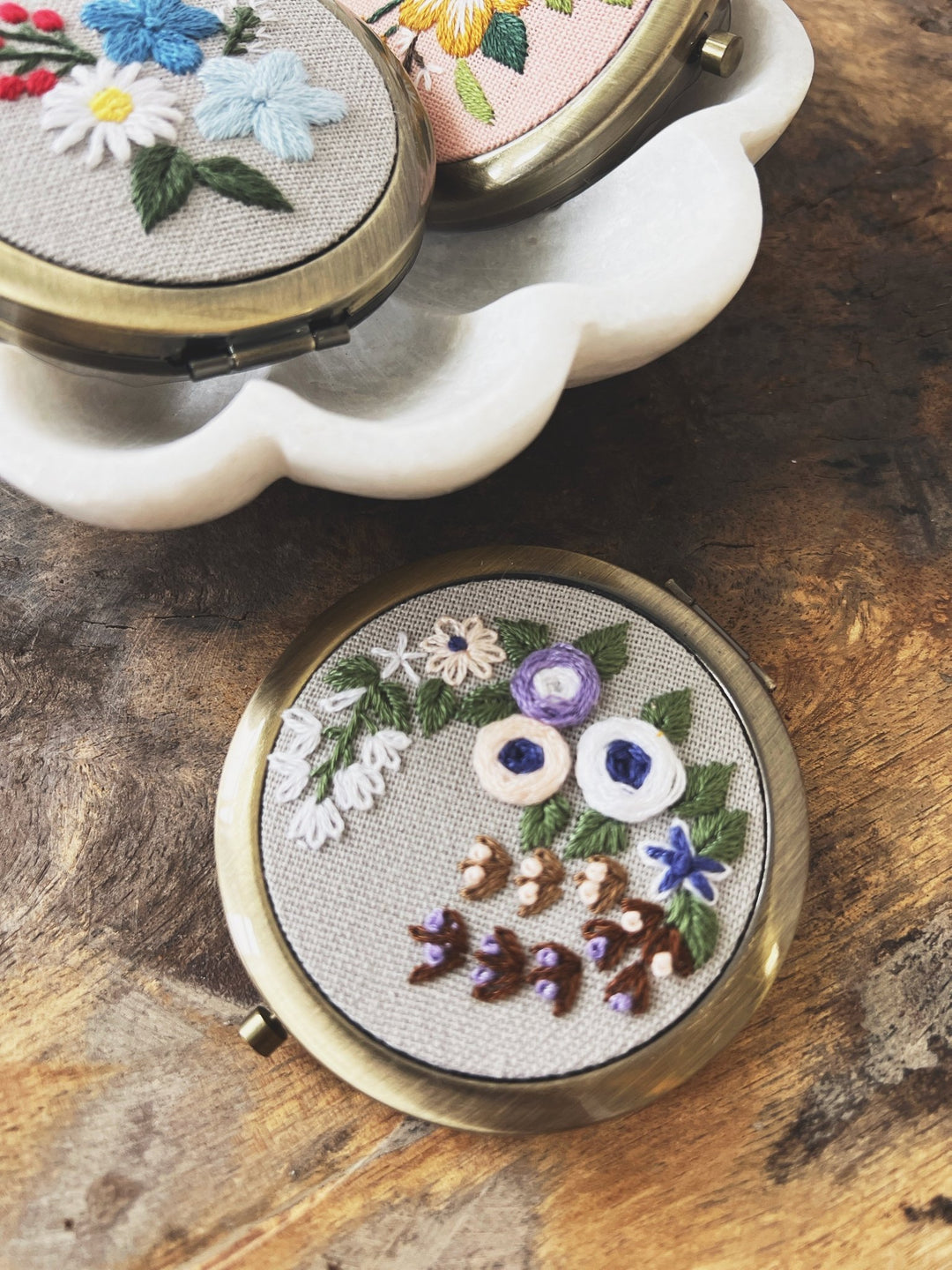 Floral Embroidered Compact Mirror - Spring Sweet