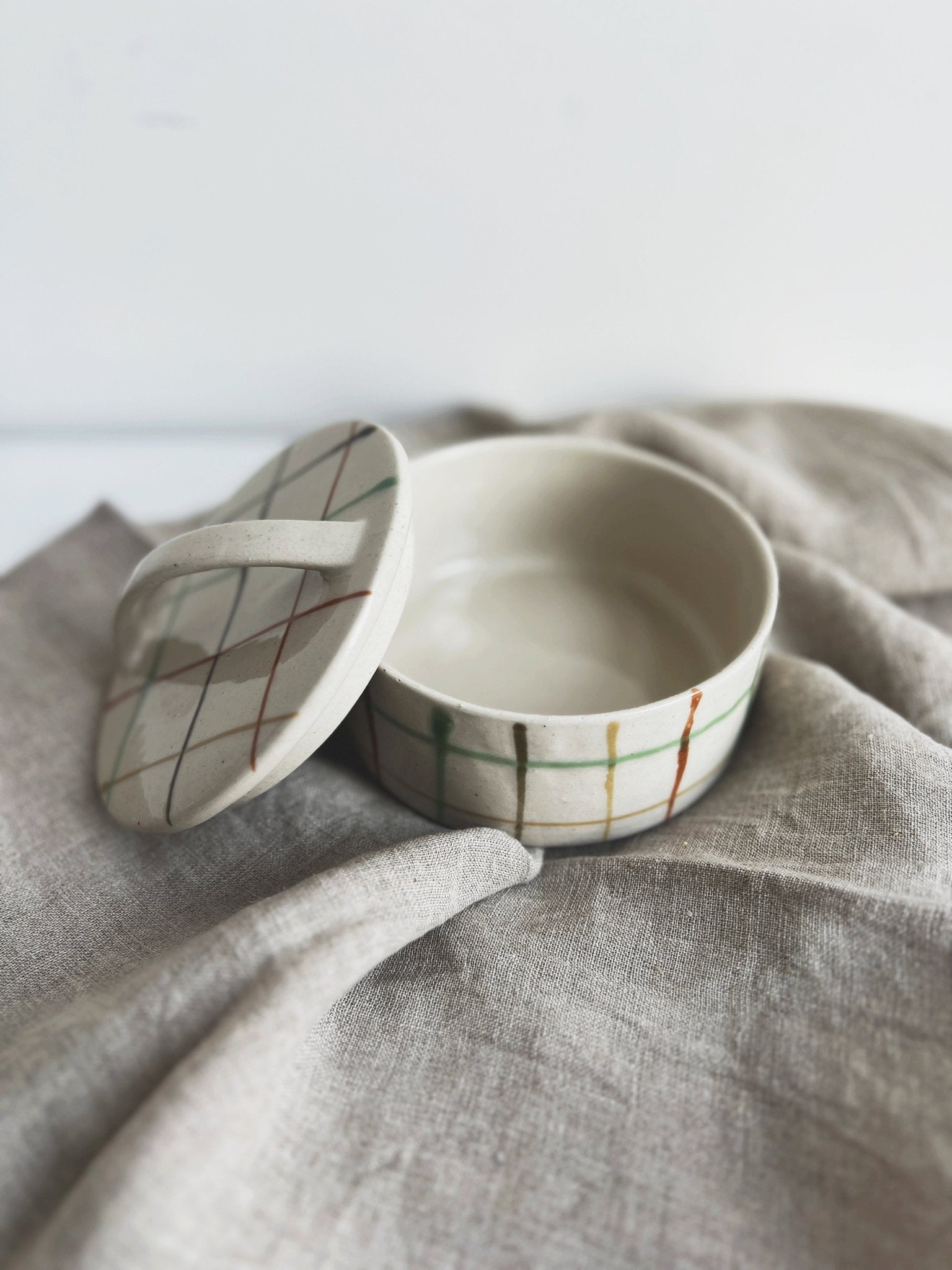 Hand Painted Stoneware Dish & Lid - Spring Sweet