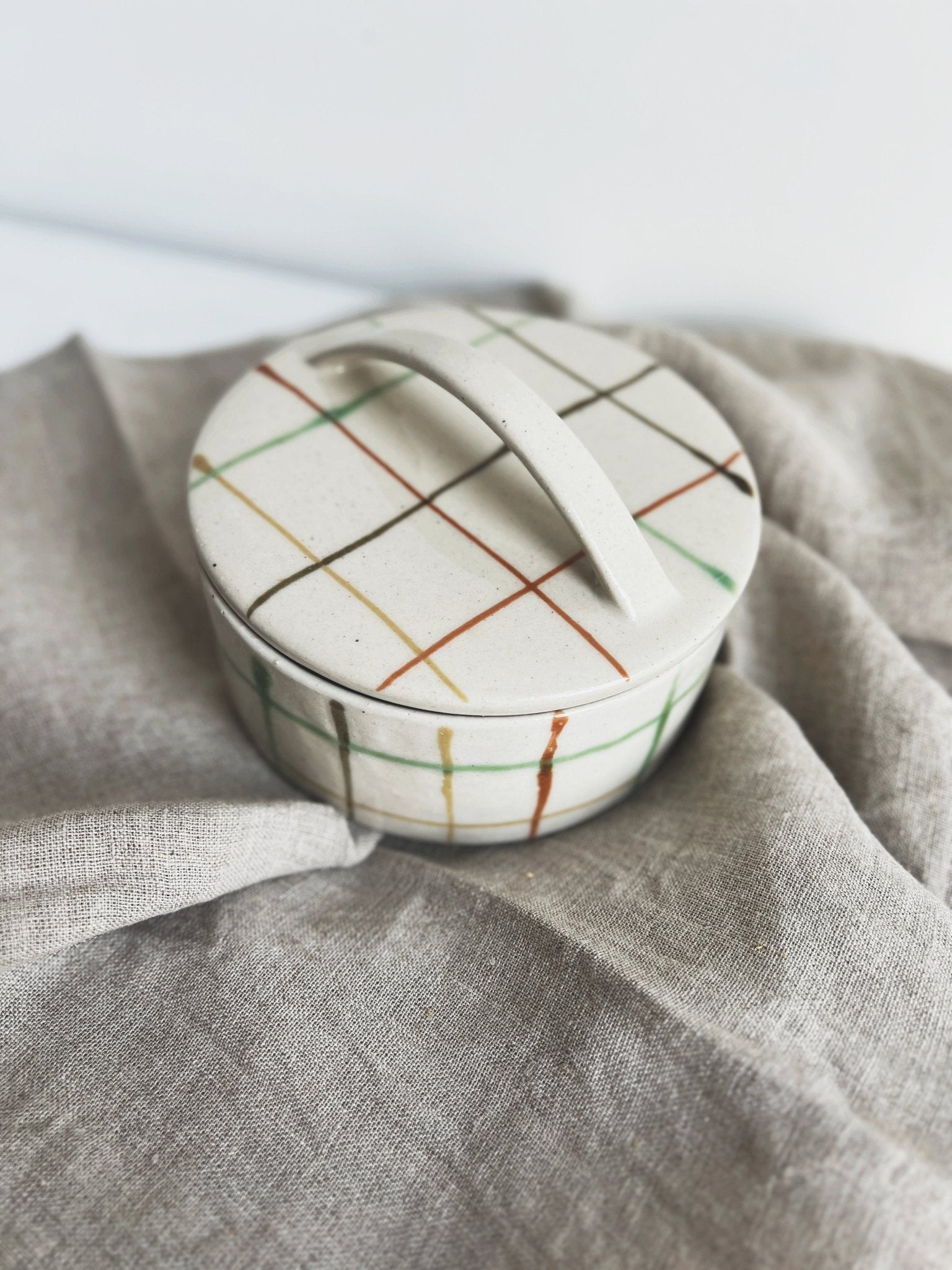 Hand Painted Stoneware Dish & Lid - Spring Sweet