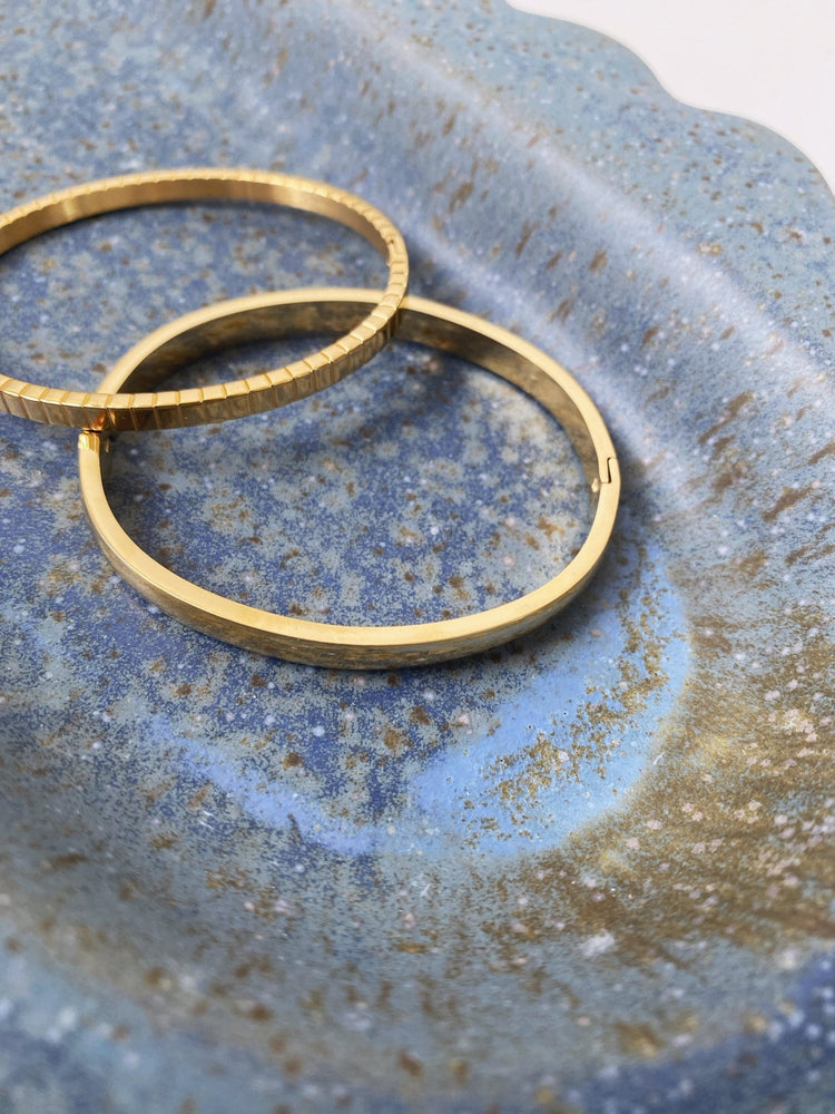 Hinge Bangle Bracelet, Gold Plated - Spring Sweet