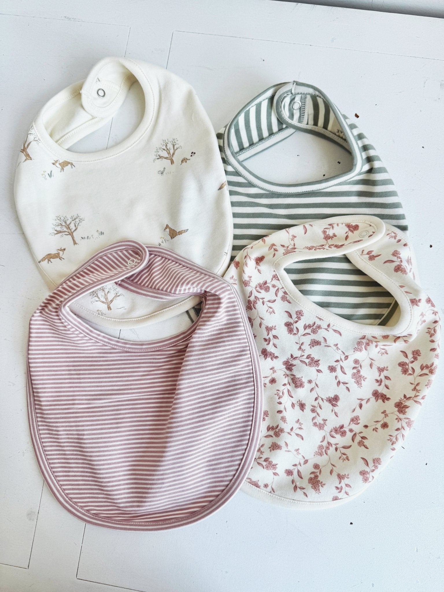 Jersey Snap Bib - Spring Sweet