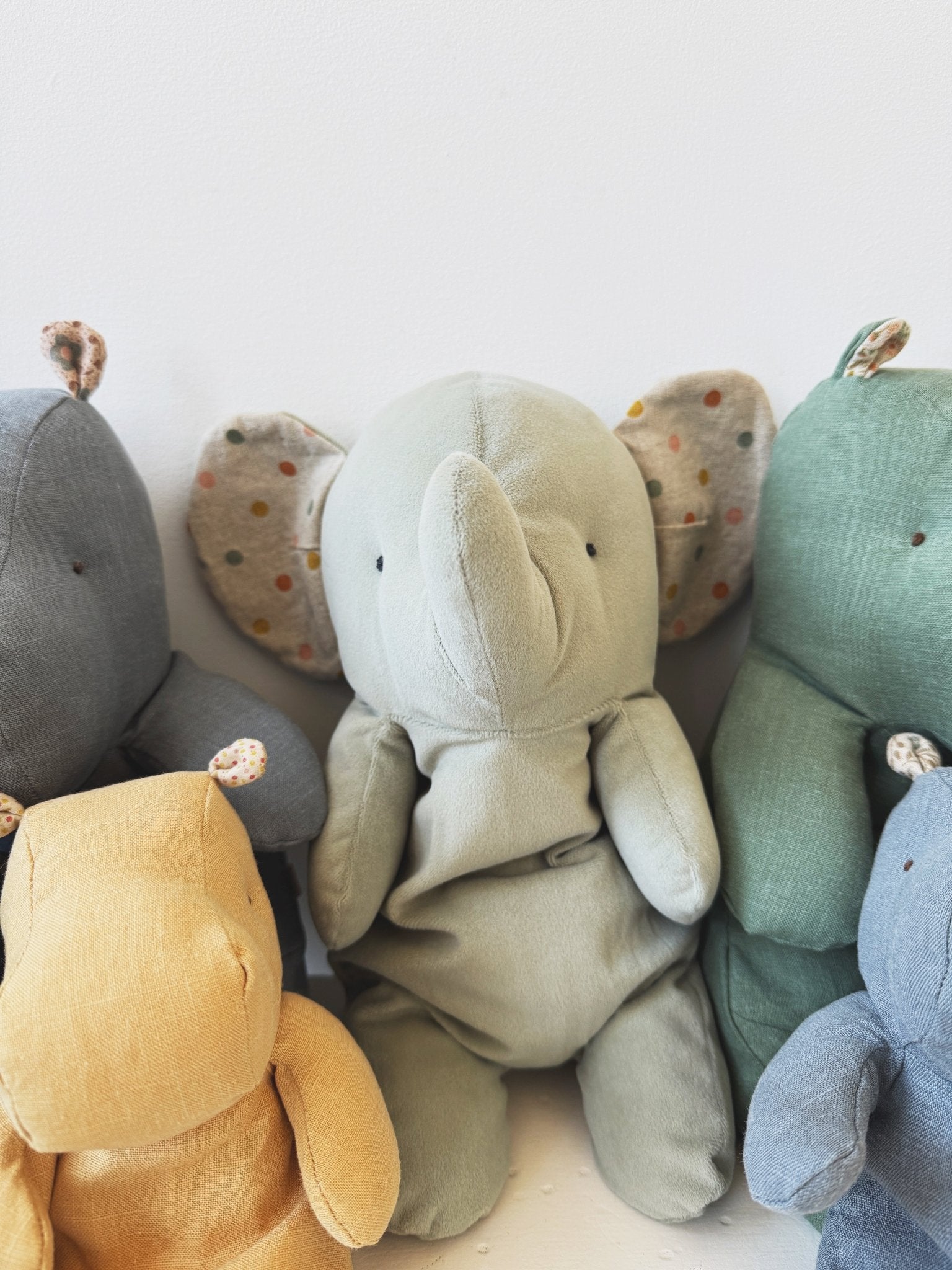 Medium Safari Animal - Spring Sweet