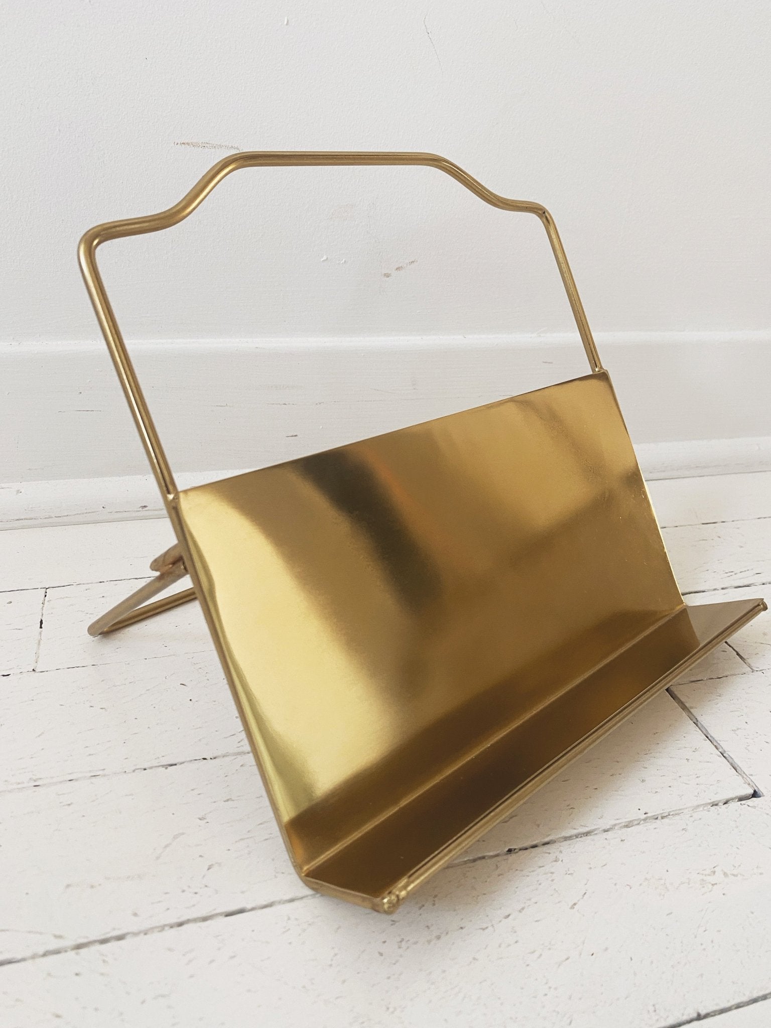 Metal Book Holder - Spring Sweet