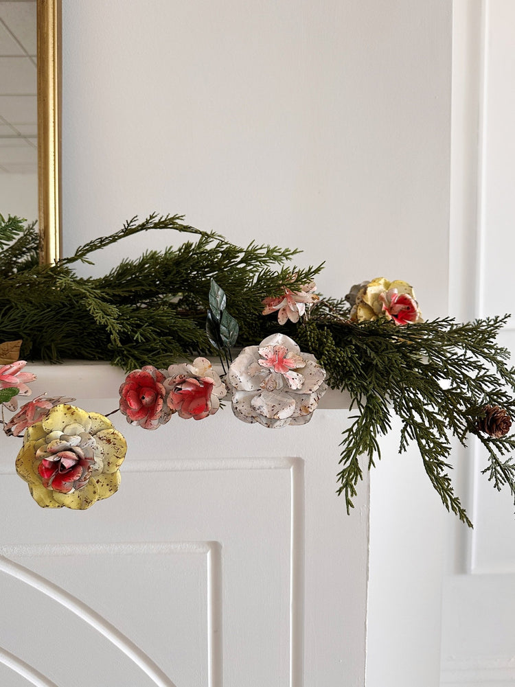 Metal Foral Garland - Spring Sweet