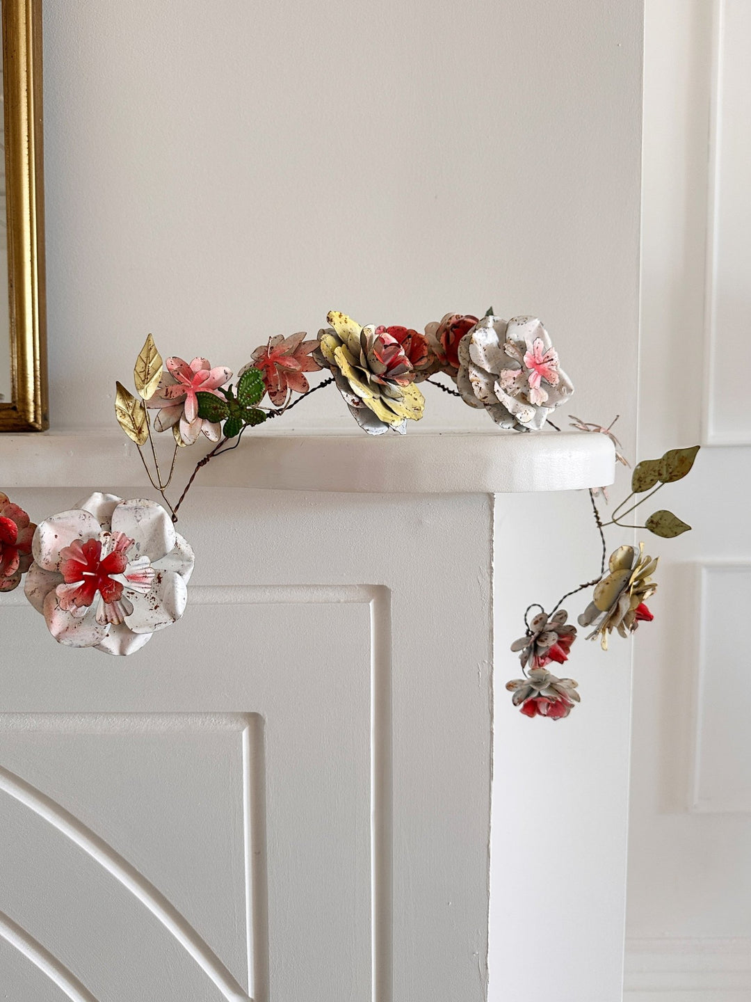 Metal Foral Garland - Spring Sweet