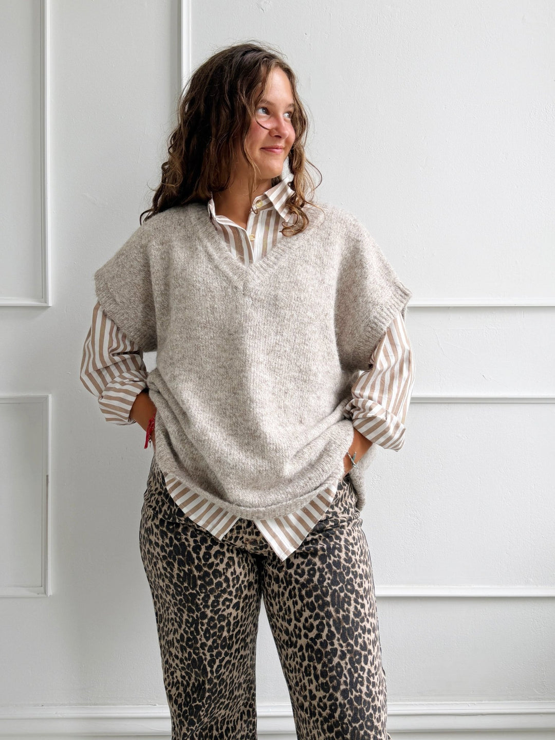 Oversized Sleeveless Wool-blend Sweater - Spring Sweet