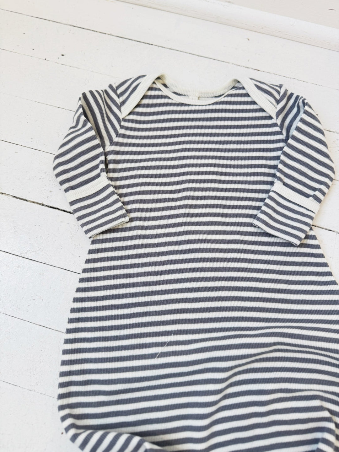 Ribbed Knotted Baby Gown - Spring Sweet