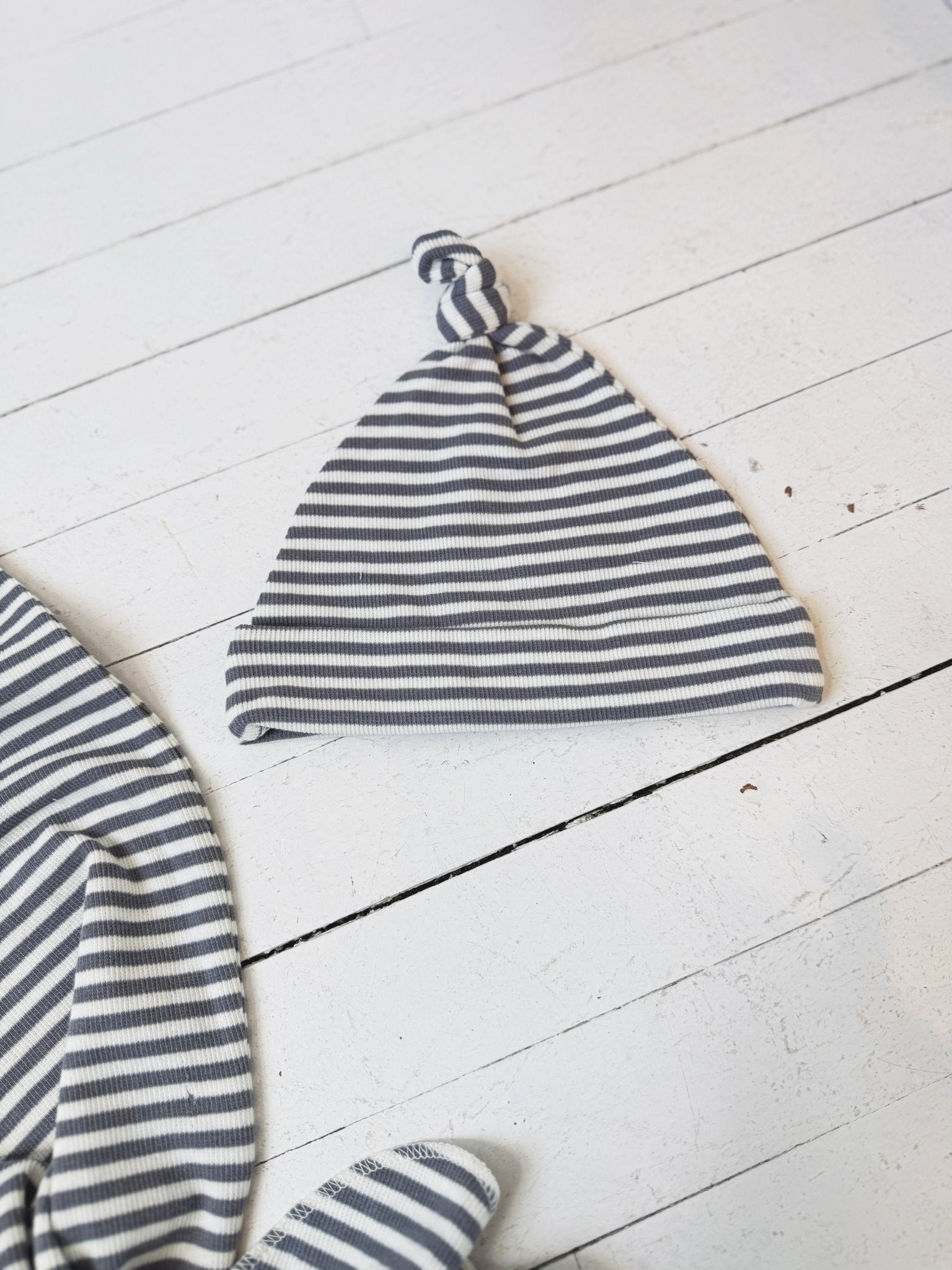 Ribbed Knotted Baby Hat - Spring Sweet