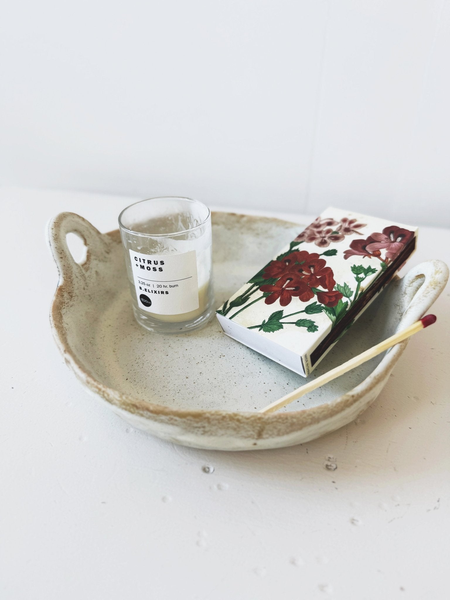 Round Platter w/ Handles - Spring Sweet