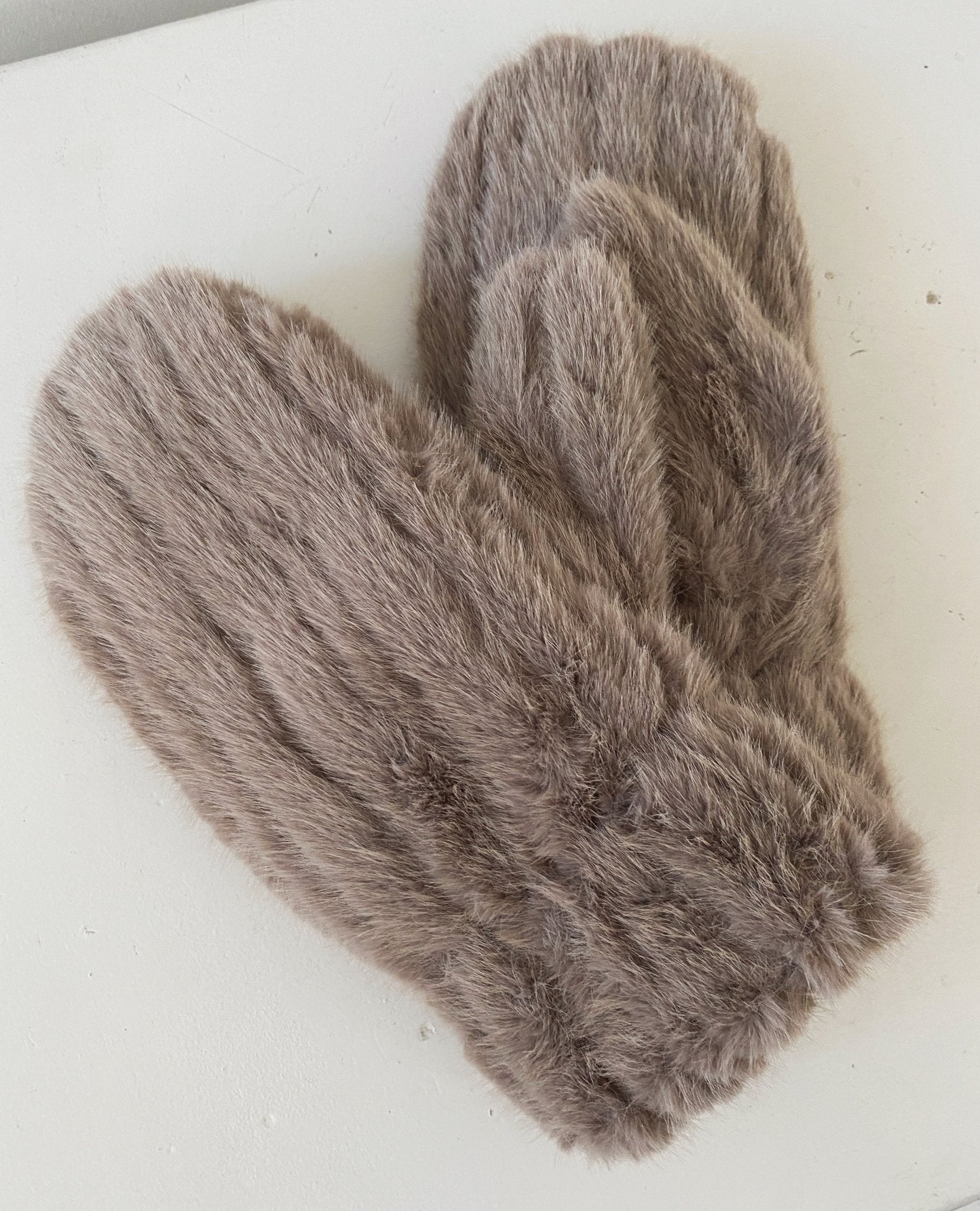 Seamed Faux Fur Mittens - Spring Sweet
