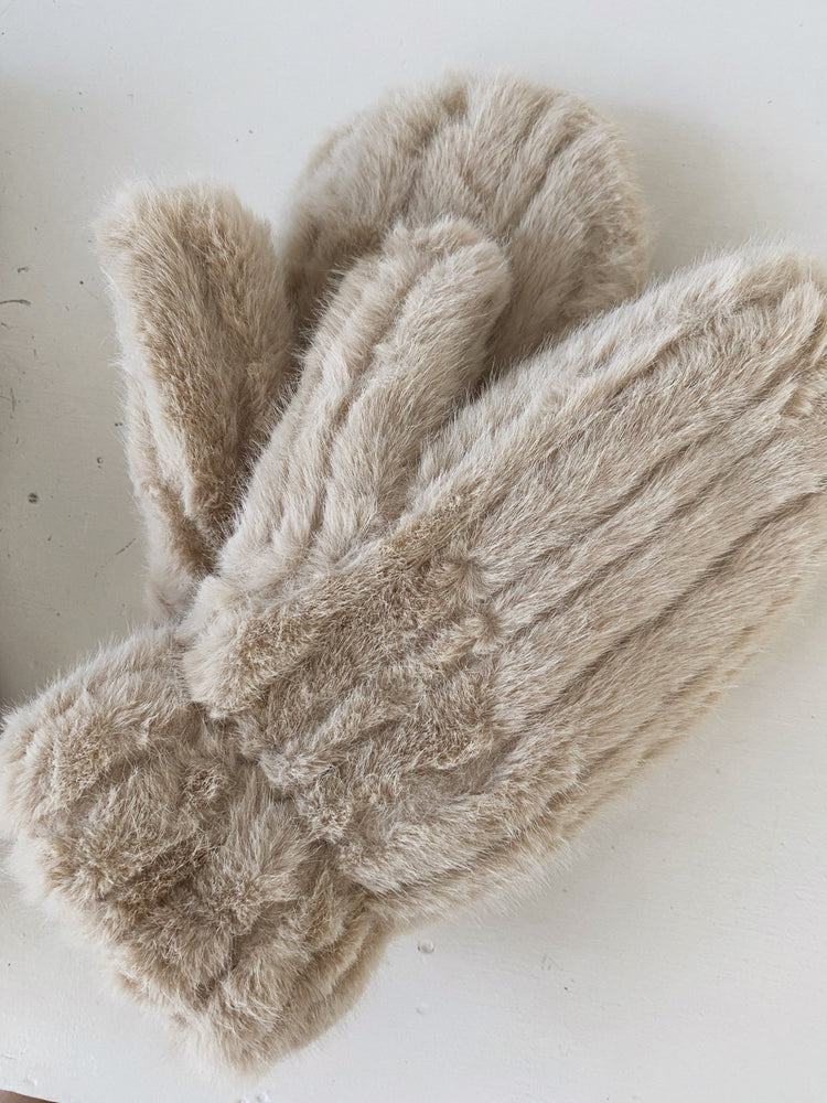 Seamed Faux Fur Mittens - Spring Sweet