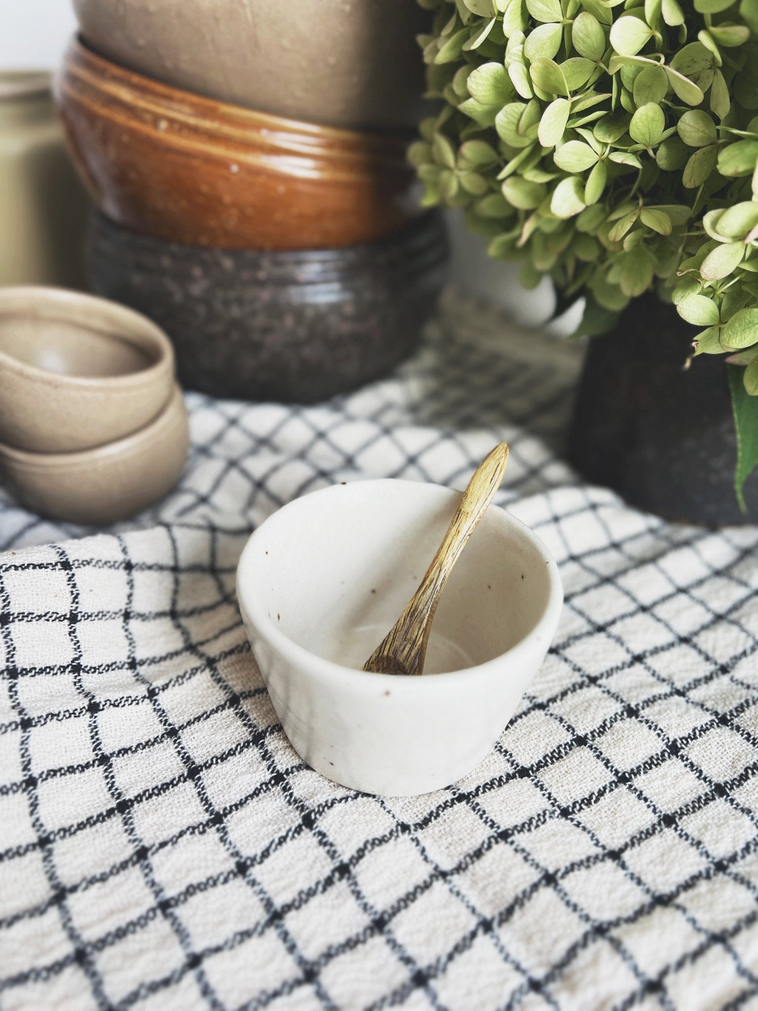 Speckled Stoneware Pinch Pot - Spring Sweet