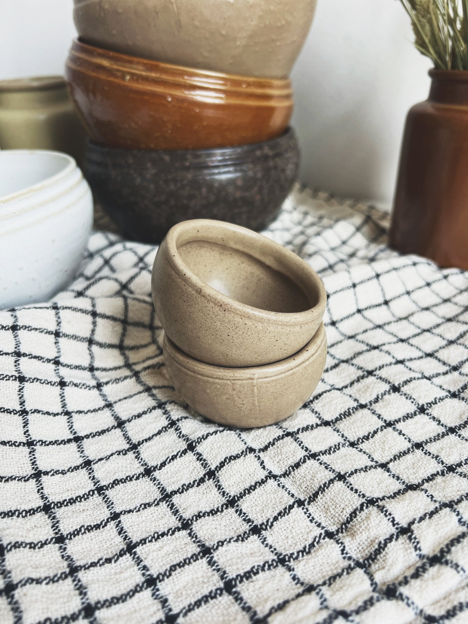 Stoneware Vintage Pinch Pot - Spring Sweet