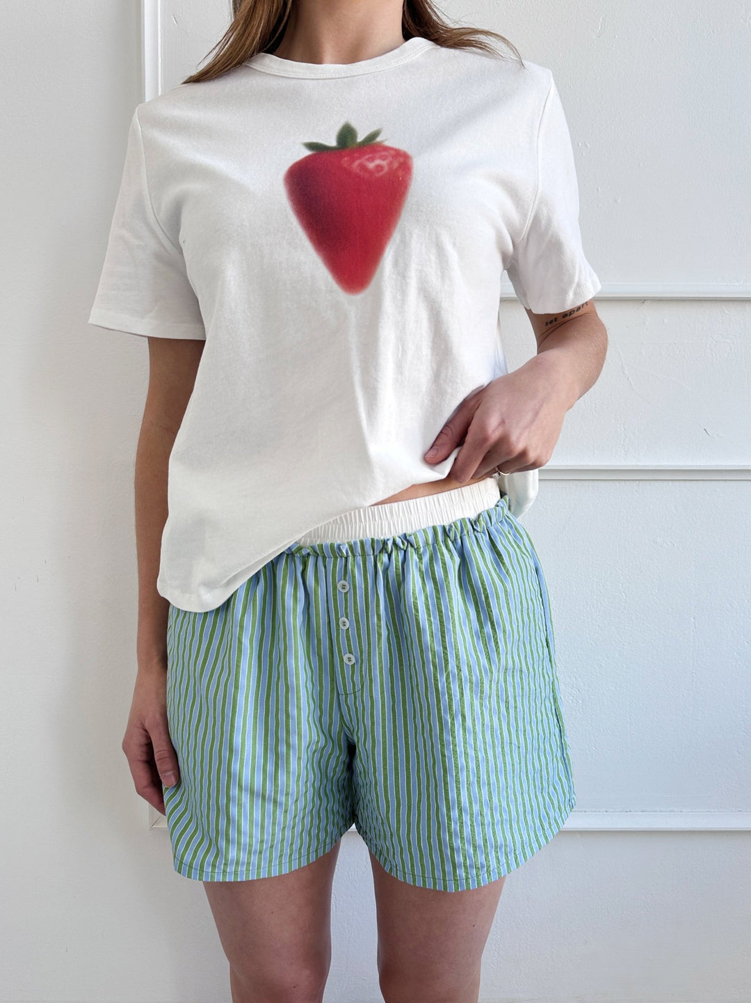 Strawberry Print Tee - Spring Sweet