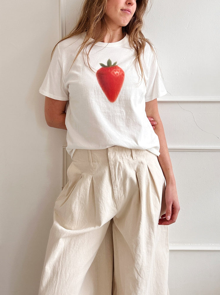 Strawberry Print Tee - Spring Sweet