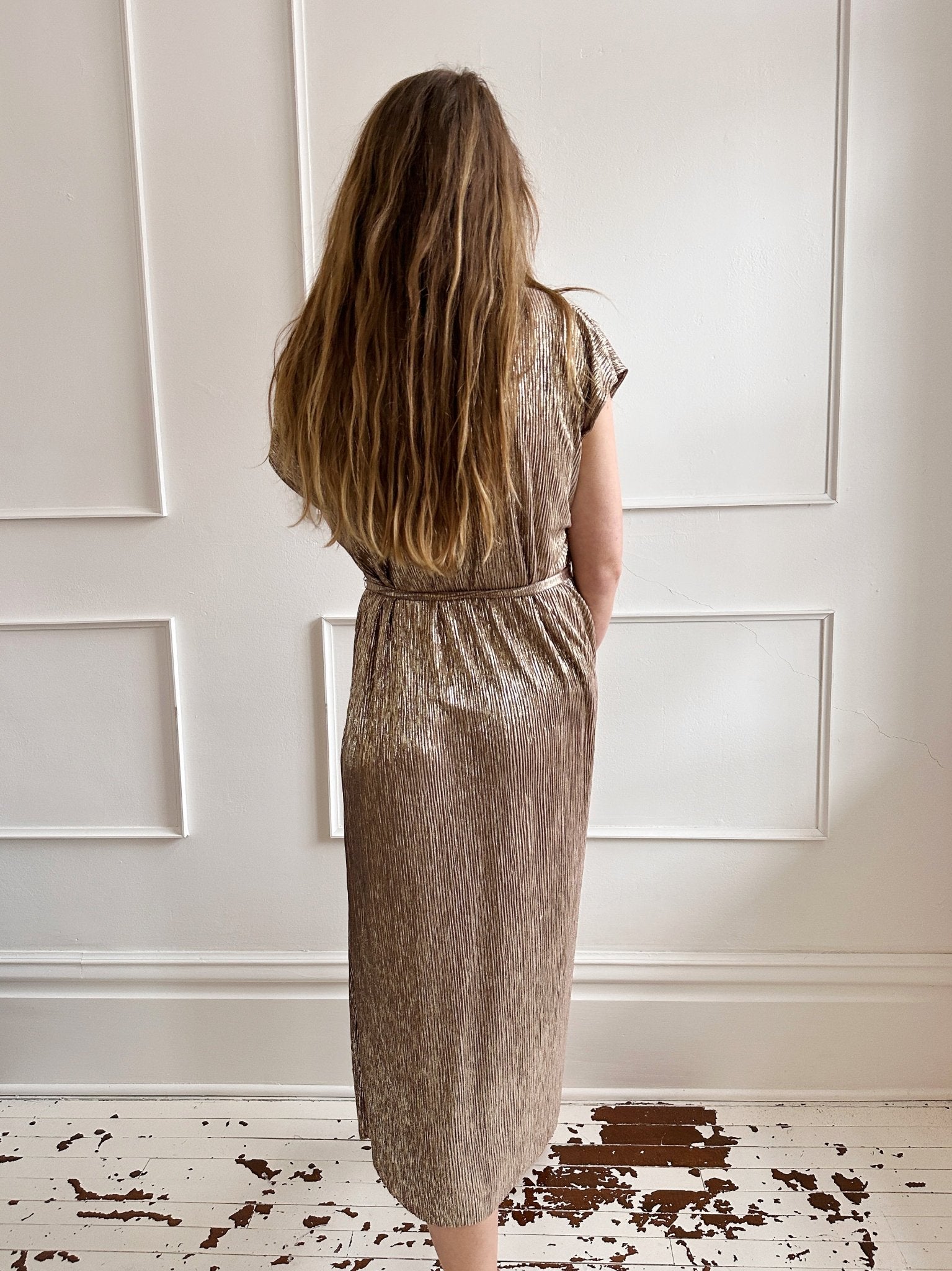 Tie Waist Metallic Midi Dress - Spring Sweet