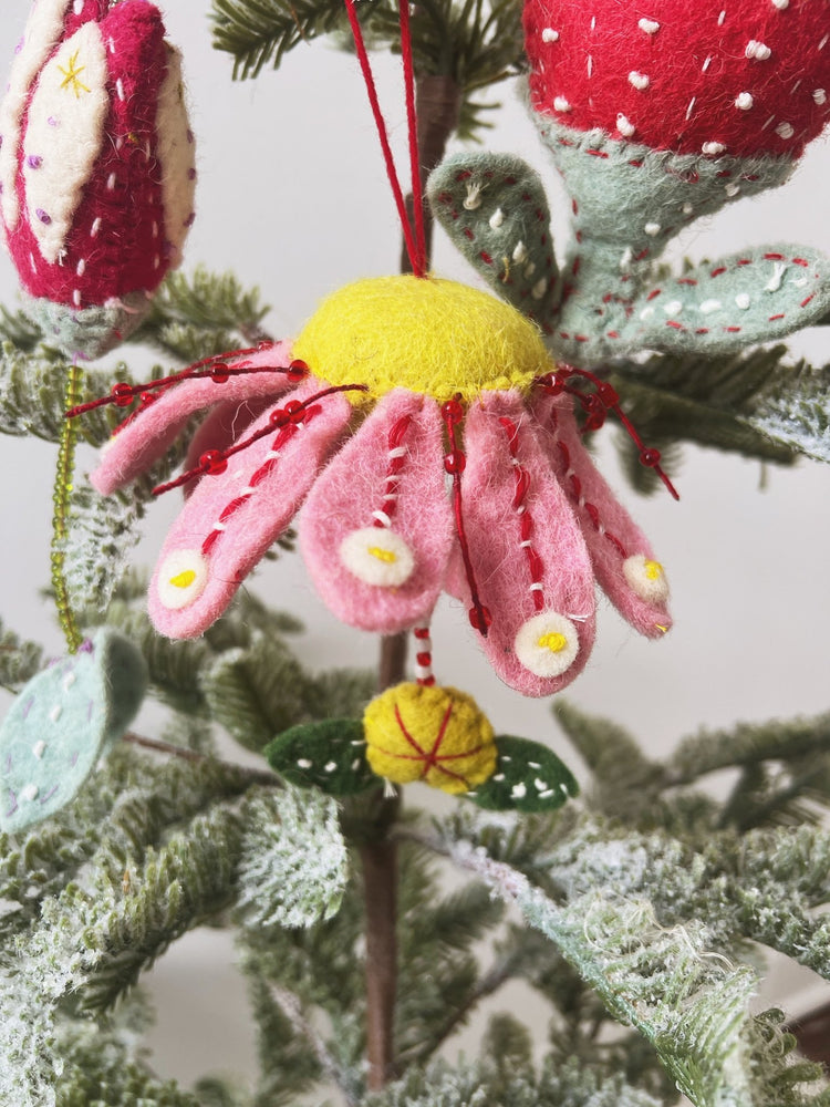 Wool Felt Flower Ornament - Spring Sweet