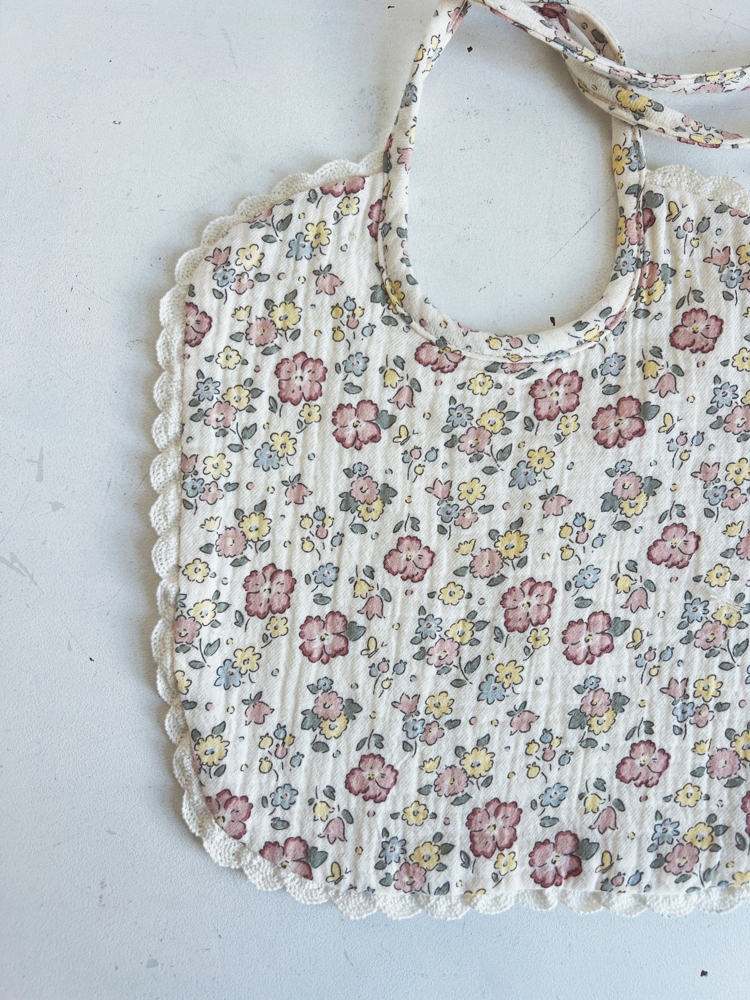 Woven Tie Bib - Spring Sweet