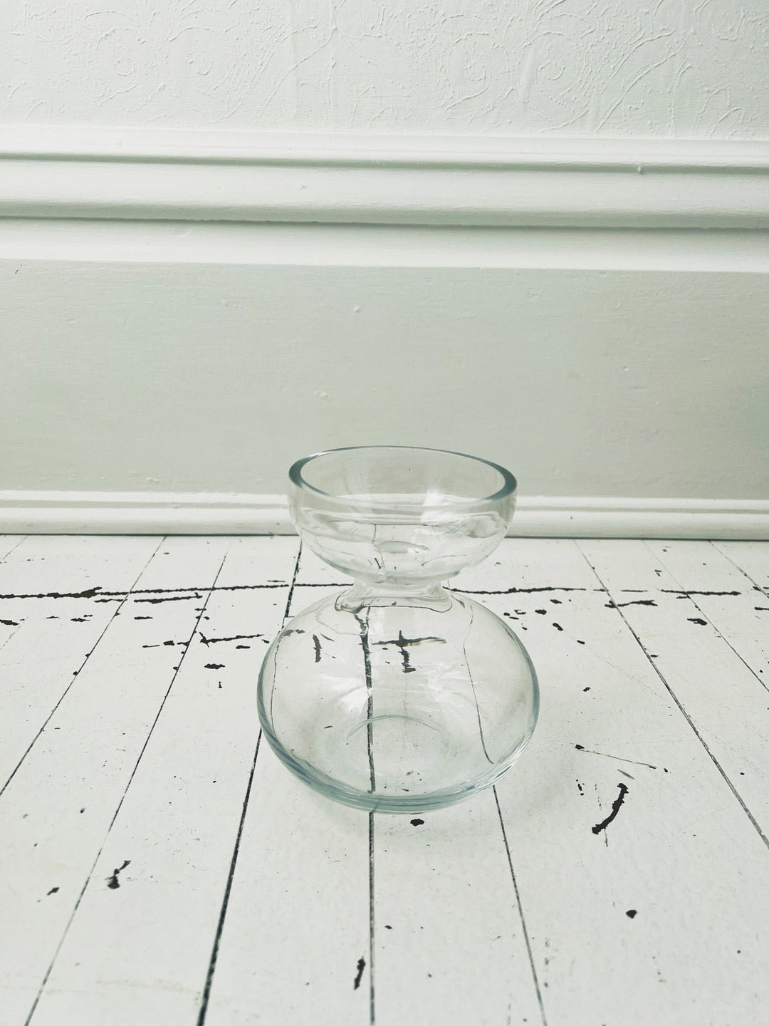 Hourglass Vase - Spring Sweet