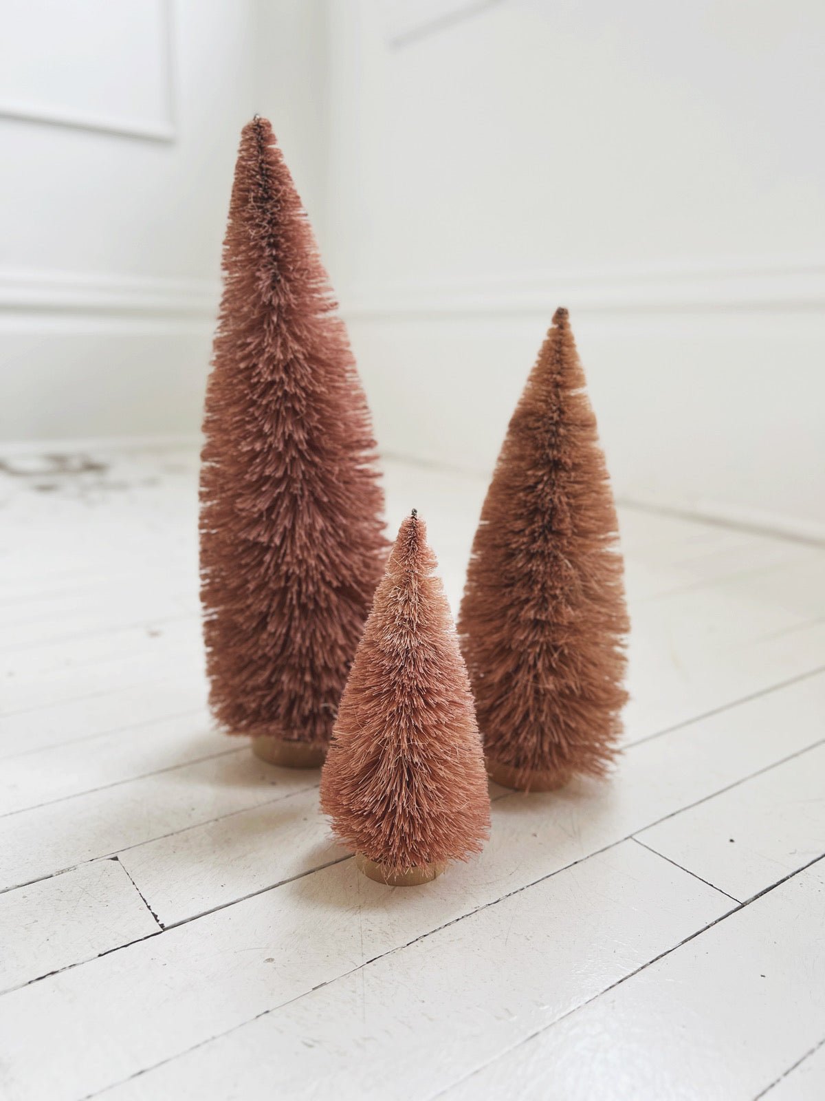 Sisal Bottle Brush Tree - Spring Sweet