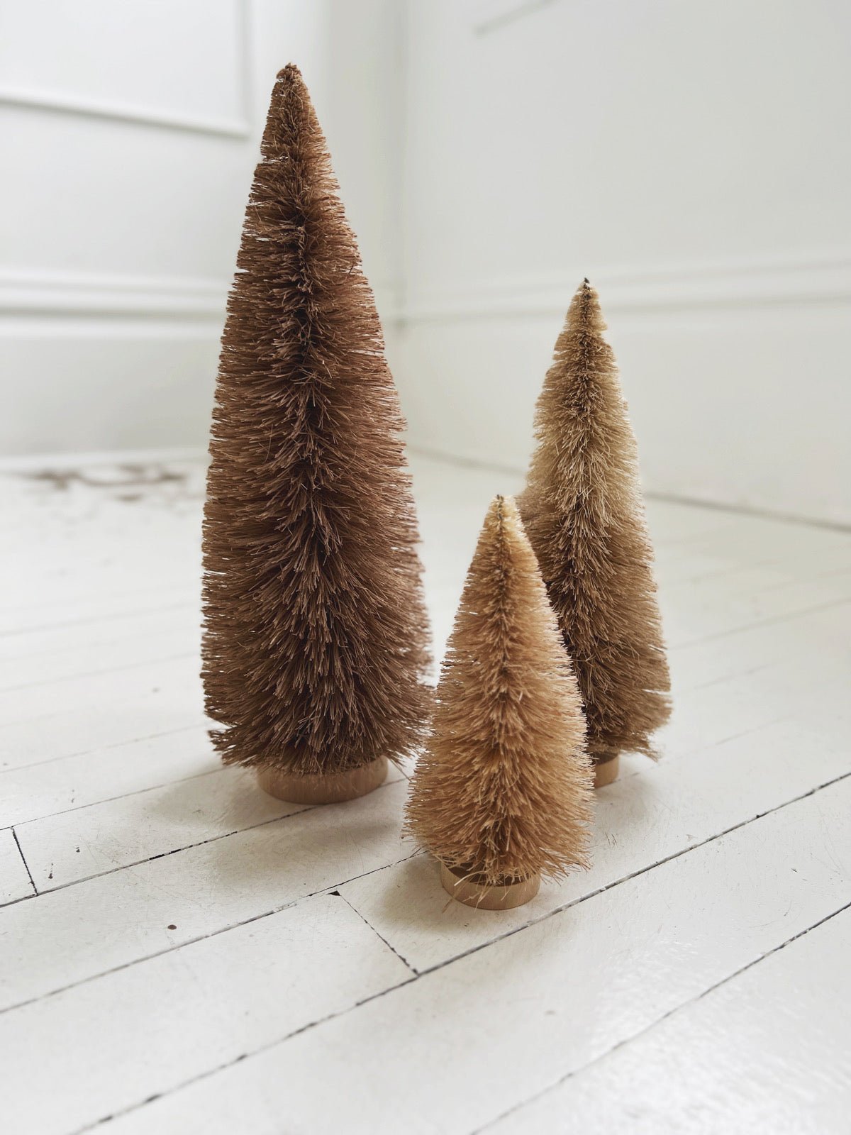 Sisal Bottle Brush Tree - Spring Sweet