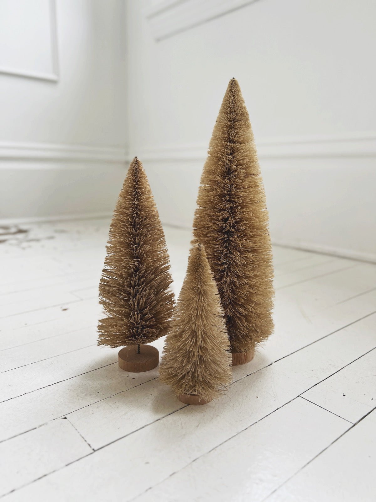 Sisal Bottle Brush Tree - Spring Sweet